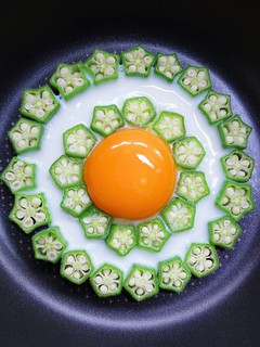 可愛い目玉焼き☆オクラ-レシピのメイン写真