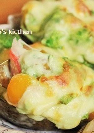 アボカドココットでサラダグラタン-レシピのメイン写真