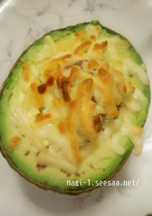 チーズとろりん☆アボカドココット-レシピのメイン写真
