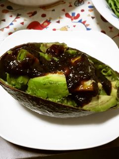 海苔の佃煮でアボカドココット-レシピのメイン写真