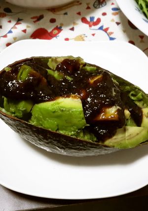 海苔の佃煮でアボカドココット-レシピのメイン写真