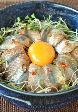 スプラウトたっぷり！ヘルシーさんま丼-レシピのメイン写真