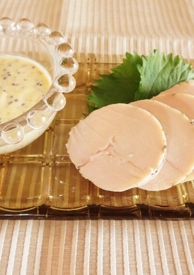鶏ハム♪炊飯器使用で簡単、しっとり！-レシピのメイン写真