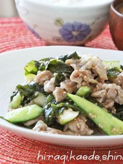 ごま油香る♪豚肉きゅうりわかめの中華炒め-レシピのメイン写真