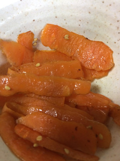 節約☆にんじんの皮で簡単シンプルおかず☆-レシピのメイン写真
