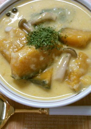 簡単！かぼちゃとしめじの クリームスープ-レシピのメイン写真