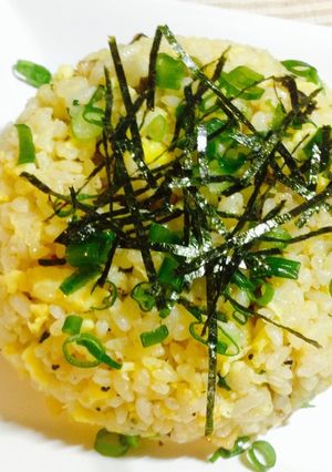 簡単！炊き込みご飯リメイクチャーハン！-レシピのメイン写真