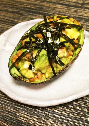 納豆で☆アボカド焼きココット-レシピのメイン写真