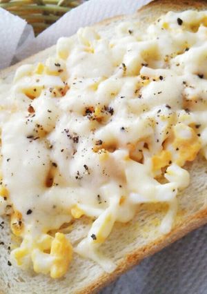 朝ごはんにたまごチーズトースト-レシピのメイン写真
