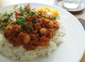 カフェ風＊ツナとひよこ豆のドライカレー-レシピのメイン写真