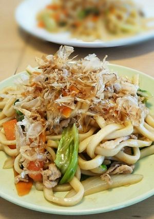 お家でランチ☆焼きうどん(醤油味)-レシピのメイン写真