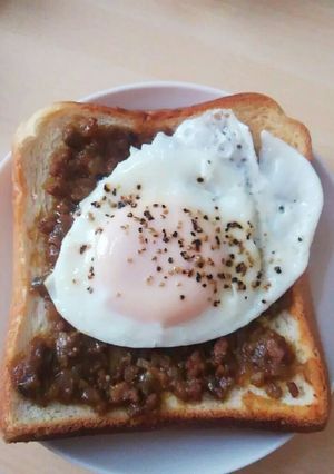 キーマカレー乗せトースト-レシピのメイン写真