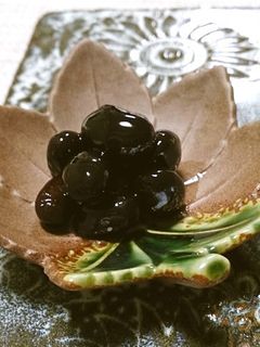 ストウブで黒豆煮-レシピのメイン写真