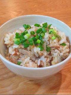 ツナ梅炊き込みごはん-レシピのメイン写真