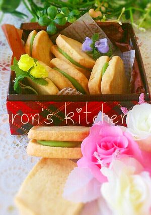 ビニール袋で♡抹茶クリームサンドサブレ-レシピのメイン写真