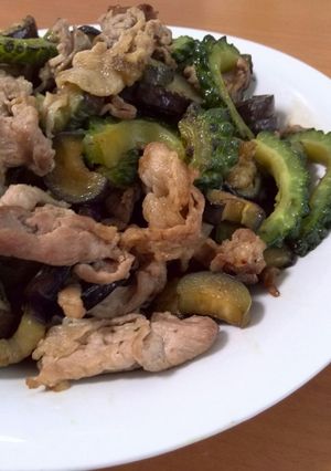 夏バテに！ゴーヤと豚肉炒め-レシピのメイン写真