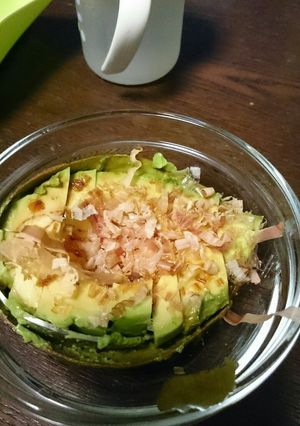 アボカドまるごとココット風サラダ-レシピのメイン写真