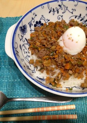 簡単和風なんちゃってガパオ丼-レシピのメイン写真