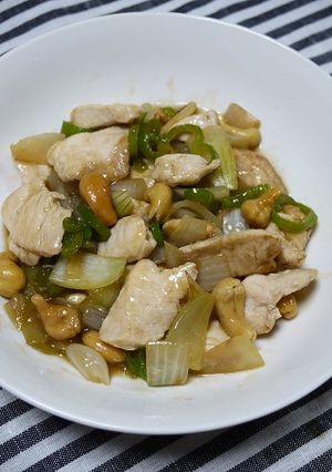 簡単！鶏肉のカシューナッツ炒め-レシピのメイン写真