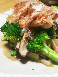 楽チン!シイタケとブロッコリーバター炒め-レシピのメイン写真