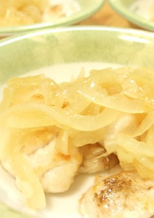 鶏胸肉と玉ねぎの照り焼き-レシピのメイン写真
