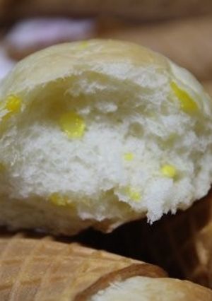 ココナッツコーンパン-レシピのメイン写真