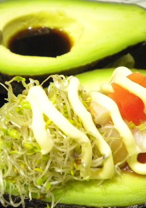 エビとトマトのわさび醤油アボカドココット-レシピのメイン写真