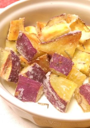 簡単お洒落 サツマイモのローズマリー焼き-レシピのメイン写真