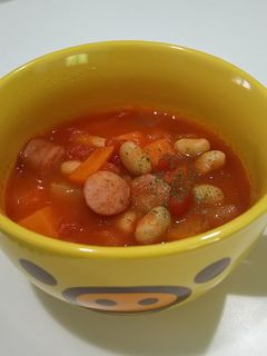 簡単!ウィンナーと豆のトマトスープ-レシピのメイン写真