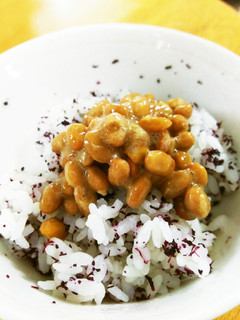 つわり時にお手軽♪ゆかり納豆ご飯-レシピのメイン写真
