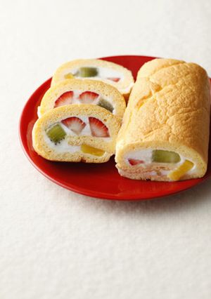 フルーツロールケーキ-レシピのメイン写真