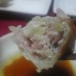 キャベツたっぷりシャキシャキ餃子。