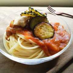 รูปของ 夏野菜のっけ★トマトクリーム旨ツナカレー