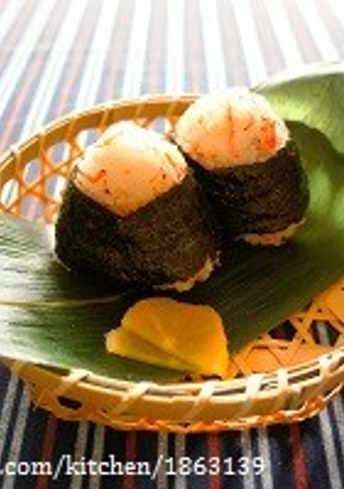 桜エビと天かすで☆なんちゃってエビ天むす-レシピのメイン写真