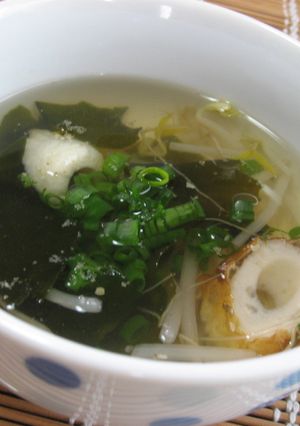もやしとワカメの梅昆布茶スープ-レシピのメイン写真