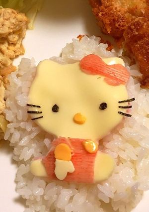 ハローキティ(キャラ弁に♪)-レシピのメイン写真