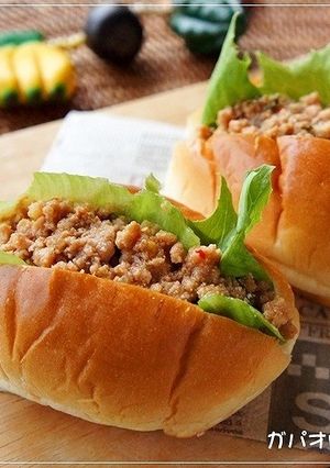 いなばの缶詰でタイの味♪ガパオロール-レシピのメイン写真