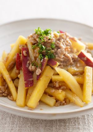 さつまいもと豚挽肉の炒め物-レシピのメイン写真