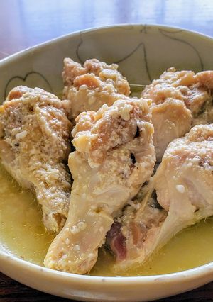 軟骨も美味しい☆手羽元ホロホロ塩麹煮-レシピのメイン写真
