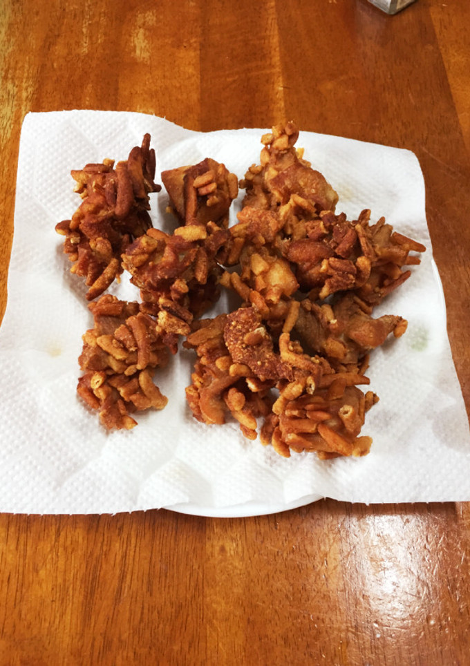 柿の種でおかき揚げ〜( ´ ▽ ` )ﾉ-レシピのメイン写真