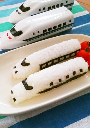 スティックおにぎり☆キャラ弁・新幹線。-レシピのメイン写真