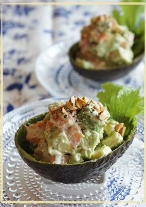 サーモン&チーズのアボカドココット-レシピのメイン写真