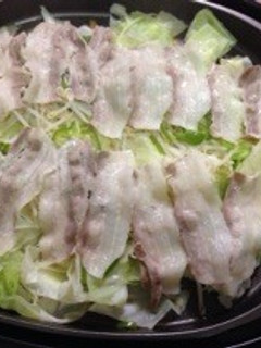 超簡単!ホットプレートde豚バラキャベツ-レシピのメイン写真