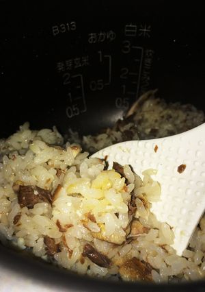 ブリあらで炊き込みごはん-レシピのメイン写真
