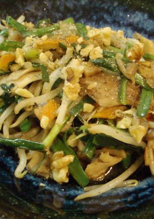 XO醤 にんにく野菜炒め ネギ油とくるみ-レシピのメイン写真