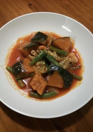たまには洋風☆南瓜と鶏肉のトマトソース煮-レシピのメイン写真