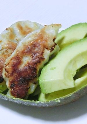 アボカド餃子ココット-レシピのメイン写真