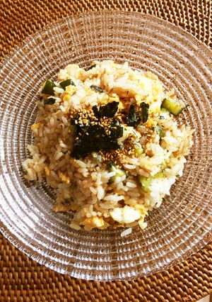 きゅうりの漬物と卵のシンプル極旨炒飯-レシピのメイン写真