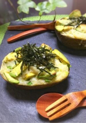 和でヘルシー♪アボカドと長芋ココット-レシピのメイン写真