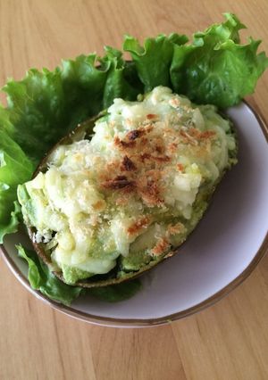 カレー風味アボカドココット☆Wチーズ焼き-レシピのメイン写真